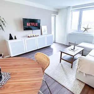 Business & Leisure Apartment